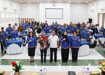 Wali Kota Pematangsiantar Wesly Silalahi SH MKn diwakili Sekda Junaedi Antonius Sitanggang SSTP MSi membuka Rakor TKPK 