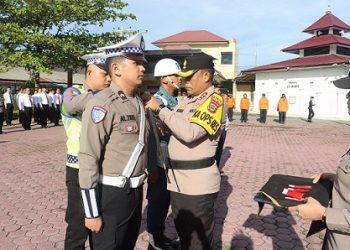 Kapolres Tanjungbalai, AKBP Welman Feri, S.I.K. M.I.K pimpin apel gelar Pasukan Operasi Lilin Toba 2025