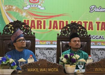 Wali Kota Tanjungbalai, Mahyaruddin Salim dan Wakil Wali Kota, Muhammad Fadly Abdina menghadiri Rapat Paripurna Istimewa dalam rangka peringatan Hari Jadi ke-405 Kota Tanjungbalai