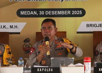 Kapolda Sumut Irjen Pol. Whisnu Hermawan Februanto, S.I.K. M.H saat rilis catatan akhir tahun 2025. (Foto Ist)