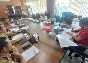 Ketua Komisi 4 DPRD Medan Paul Mei Anton Simanjuntak SH pimpin rapat evaluasi dengan Dinas Perkimcikataru Kota Medan
