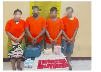 Empat pelaku diduga jaringan peredaran narkoba di kawasan padat penduduk Jalan Brigjen Katamso Gang Lampu 1 yang ditangkap Tim Direktorat Reserse Narkoba Polda Sumut. (Foto Ist)