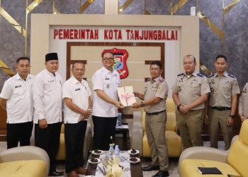 Wakil Wali Kota Tanjungbalai Muhammad Fadly Abdina Terima 40 Sertifikat Aset Pemko dari BPN