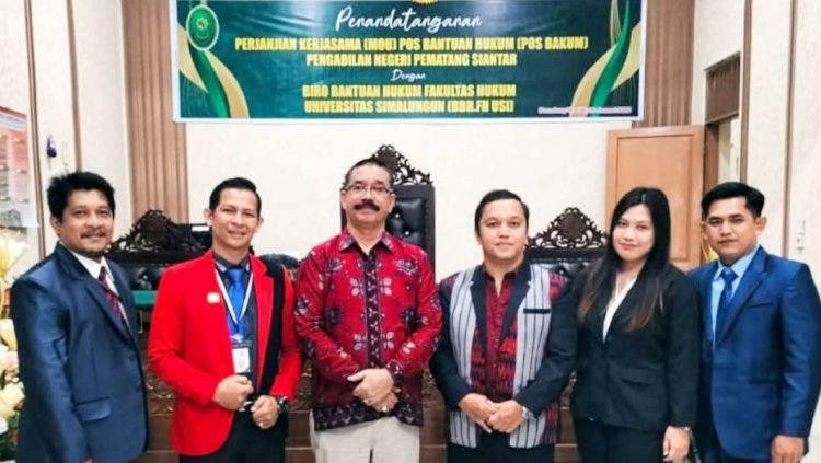 Ketua BBH USI DR. Sarles Gultom SH. MH dan Tim Pengacara