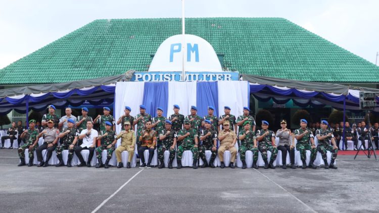 Kapolres Pematangsiantar AKBP Sah Udur T.M Sitinjak, S.H. S.I.K. M.H dan Kapolres Simalungun, AKBP Marganda Aritonang, S.H. S.I.K. M.M hadiri penyambutan Kunker Danpuspomad, Mayjen TNI Eka Wijaya Permana, S.H di Mako Denpom I/1 Pematangsiantar,