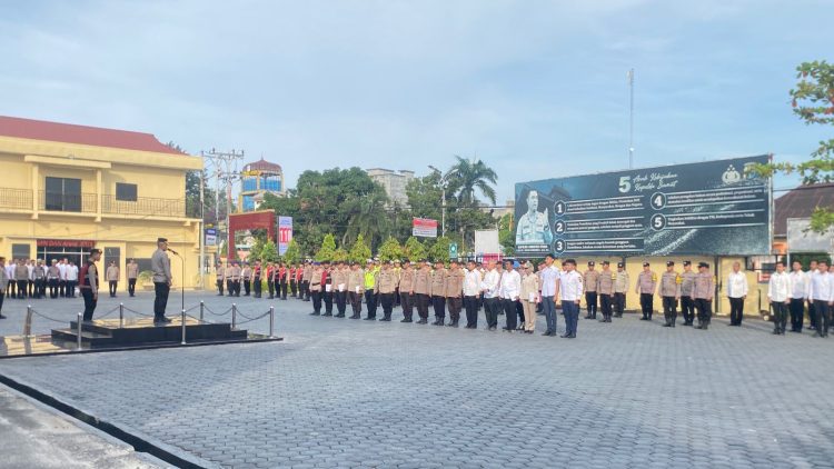 Waka Polres Tanjungbalai Kompol MP Pardede SH pimpin Apel pagi
