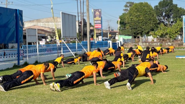 Polres Simalungun Apel Pagi dan Olahraga Bersama