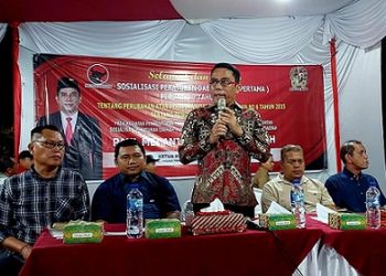 Ketua Komisi 4 DPRD Medan Paul Mei Anton Simanjuntak SH saat Sosper ke I Tahun 2026 produk hukum Pemko Medan Perda No 7 Tahun 2024 tentang Perubahan atas Perda No 6 Tahun 2015 tentang pengelolaan Persampahan di Jln Sei Kera, Kelurahan Sidodadi, Kecamatan Medan Timur (Foto.Ist)