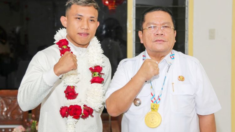 Wali Kota Pematangsiantar Wesly Silalahi SH MKn menggelar ramah tamah bersama Riyan Jefri Hamonangan Lumbanbatu, atlet bela diri asal Kota Pematangsiantar