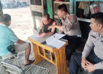 Personil Unit Gakkum saat lakukan mediasi kedua belah pihak