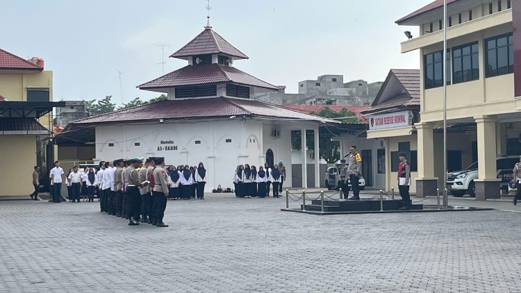 Wakapolres Tanjung Balai, Kompol MP Pardede, SH pimpin apel pagi rutin