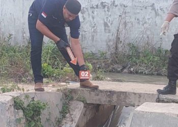 Tim Inafis Sat Reskrim Polres Simalungun saat olah TKP