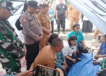 Bhabinkamtibmas Polsek Siantar Marihat Hadiri Pemberian Bansos Kepada Korban Kebakaran