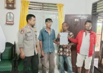 Bhabinkamtibmas Aipda Asril Manurung selesaikan dugaan tindak pidana pencurian handphone (HP) di Kampung Baru Marihat Sentral