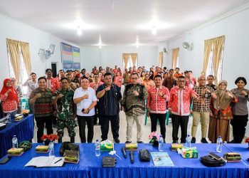 Wali Kota Pematangsiantar Wesly Silalahi SH MKn diwakili Asisten Administrasi Umum Dedy Tunasto Setiawan SH MH membuka Musrenbang Kecamatan Siantar Marihat