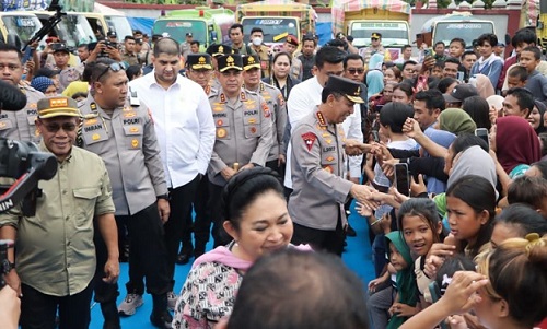 Kapolri Jenderal Pol. Listyo Sigit Prabowo bersama Ketua Komisi IV DPR RI Siti Hediati Hariyadi Soeharto melaksanakan kunjungan kerja ke Kabupaten Tapanuli Tengah (Foto Ist)
