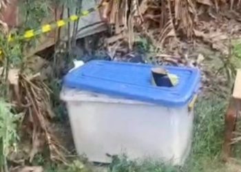 Kontainer Plastik Berisi Mayat Yang Ditemukan di Jalan Menteng VII Gang Seroja, Medan Denai. (Foto Ist)
