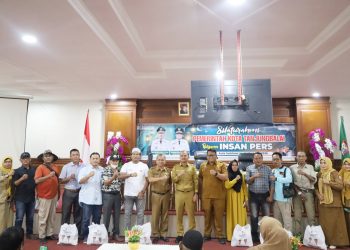Wali Kota Tanjungbalai, Mahyaruddin Salim silahturahmi dengan Wartawan