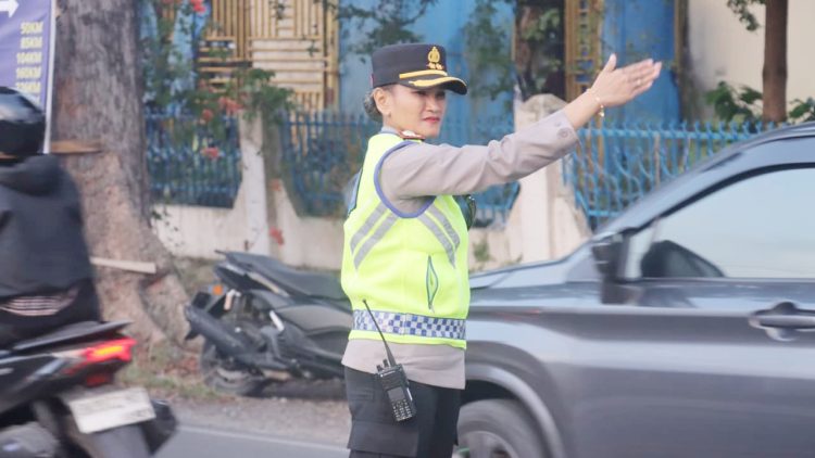 Kapolres Pematangsiantar AKBP Sah Udur T.M. Sitinjak SH. SIK. MH Pantau Langsung Pam Arus Balik Idul Fitri 1447 H di Sejumlah Titik Strategis