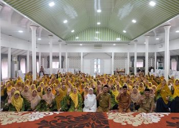 Wali Kota Tanjungbalai, Mahyaruddin Salim menghadiri penutupan kegiatan tadarus Al Qur'an yang diselenggarakan DPD Pengajian Al Hidayah Tanjungbalai