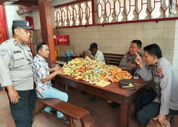 Personil Sat Binmas Polres Pematangsiantar Patroli Sambang Kamtibmas dan Silaturahmi