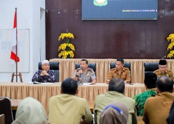 Wali Kota Pematangsiantar Wesly Silalahi SH MKn diwakili Sekda Junaedi Antonius Sitanggang SSTP MSi memimpin Rapat Persiapan Kegiatan Malam Takbir Keliling, Sholat Idul Fitri, dan Pelaksanaan MTQN Tingkat Kecamatan se-Kota Pematangsiantar