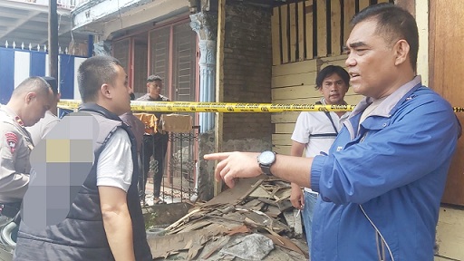 Personil Polsek Siantar Uara saat cek TKP