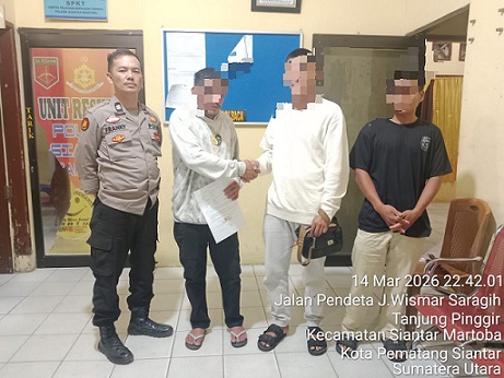 Polsek Siantar Martoba Polres Pematangsiantar melalui piket SPKT selesaikan perkelahian abang dan adik kandung