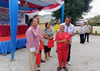 Anggota DPRD Kota Medan Binsar Simarmata saat Sosialisasi Perda (Sosper) Produk Hukum Daerah Kota Medan Nomor 3 Tahun 2021 tentang Penyelenggaraan Administrasi Kependudukan. (Foto Ist)