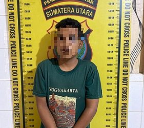 Pelaku Fre alias Pepeng yang sudah ditahan Polsek Siantar Martoba