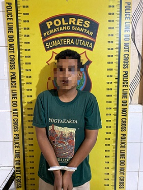 Pelaku Fre alias Pepeng yang sudah ditahan Polsek Siantar Martoba