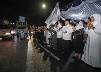 Wali Kota Pematangsiantar Wesly Silalahi SH MKn bersama Unsur Forkopimda melepas Pawai Takbir Keliling Menyambut Hari Raya Idul Fitri 1447 H/2026 M dari depan Halaman Parkir Pariwisata