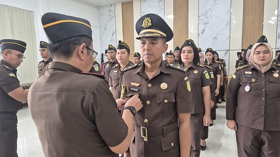 Kajari Tanjungbalai Bobon Robiana, S.H. M.H Lantik Eko Wahyudi, S.H Jadi Kasi Pidum