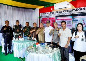 Wali Kota Pematangsiantar Wesly Silalahi SH MKn bersama Kapolres Pematangsiantar AKBP Sah Udur Togi Marito Sitinjak SH SIK MH, anggota Kompolnas Dr Yusuf Warsyim SAg. MH, Ketua DPRD Kota Pematangsiantar Timbul Marganda Lingga SH mengikuti vidcon