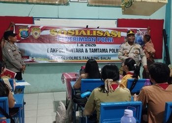 Kasat Binmas AKP Zainuddin Sambangi Pelajar SMA Methodist II