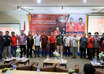 Wali Kota Pematangsiantar Wesly Silalahi SH MKn diwakili Plt Asisten Pemerintahan dan Kesra Hendra TP Simamora SSTP MSihadiri Pembukaan Konfercab XII GMNI Kota Pematangsiantar, di Siantar Hotel
