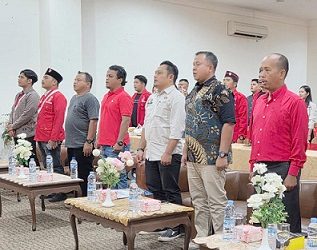 Kasat Intelkam Polres Pematangsiantar AKP Harry Isdyanto SH. MH Hadiri Dialog Publik dan Konfercab XII GMNI