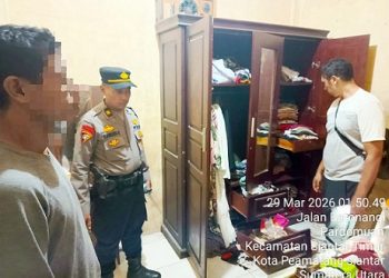 personil piket Polsek Siantar Timur respon cepat melakukan pengecekan TKP pencurian tabung gas LPG di Jalan Batonangi