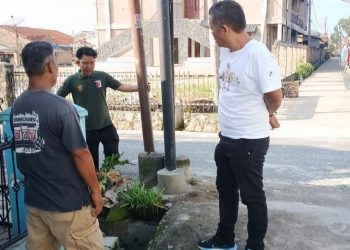Kanit Reskrim IPDA B. Situngkir saat cek TKP