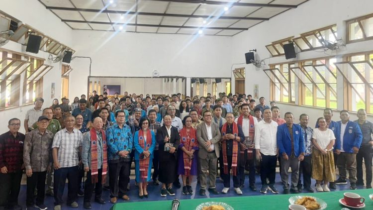 GMKI PSS dan STT HKBP Sukses Bedah Buku