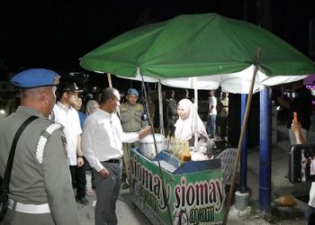 Wali Kota Tanjungbalai Mahyaruddin Salim Turun Langsung Sosialisasi Penataan PKL di Kawasan Inti Kota