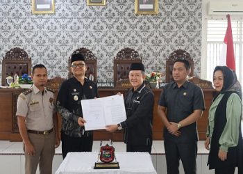 Wakil Wali Kota Tanjungbalai Muhammad Fadly Abdina menghadiri Rapat Paripurna DPRD Kota Tanjungbalai