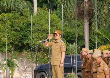 Wakil Wali Kota Tanjungbalai Muhammad Fadly Abdina memimpin apel Pemerintahan