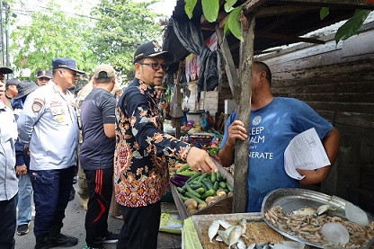 Wakil Wali Kota Tanjungbalai Muhammad Fadly Abdina Temui Pedagang