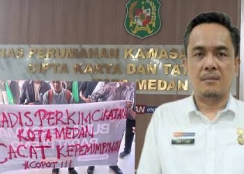 Puluhan massa unjuk rasa di Kantor Perkimcikataru yang dipimpin Jhon Ester Lase yang meminta Wali Kota Medan lakukan mencopot karena maraknya bangunan tanpa PBG dan mendesak APH usut proyek dinas tersebut. (Foto Romulo/ jurnalx.co.id)