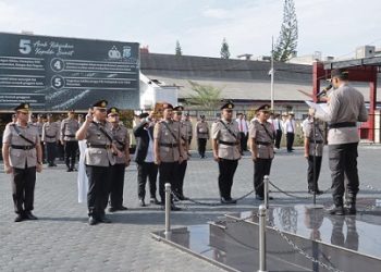 Kapolres Tanjung Balai AKBP Welman Feri, S.I.K., M.I.K Pimpin Sertijab Kabag Ops, 2 Kasat, Kapolsek Datuk Bandar dan Kasikum 