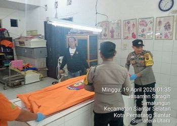 Jenajah korban saat diruangan jenajah RSUD dr Djasamen Saragih Kota Pematangsiantar