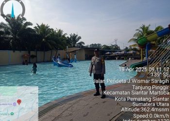 Bhabinkamtibmas Aiptu Jonson Utauruk, Aipda Abdul Malik dan Aipda A. Simatupang melaksanakana patroli dan monitoring objek wisata
