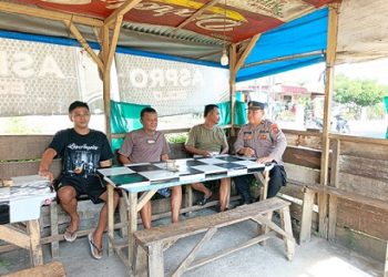 Sat Binmas Polres Pematangsiantar Patroli Sambang Kamtibmas dan Silaturahmi kepada Masyarakat di Warkop