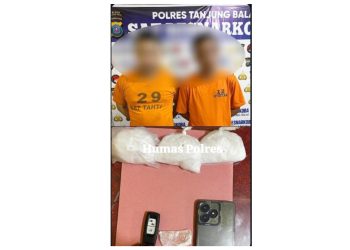 Kedua pengedar sabu dan barang bukti 